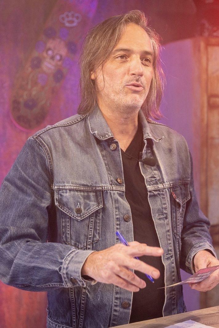 8f59ed6e-a293-4d0f-af75-f3f512c297f2